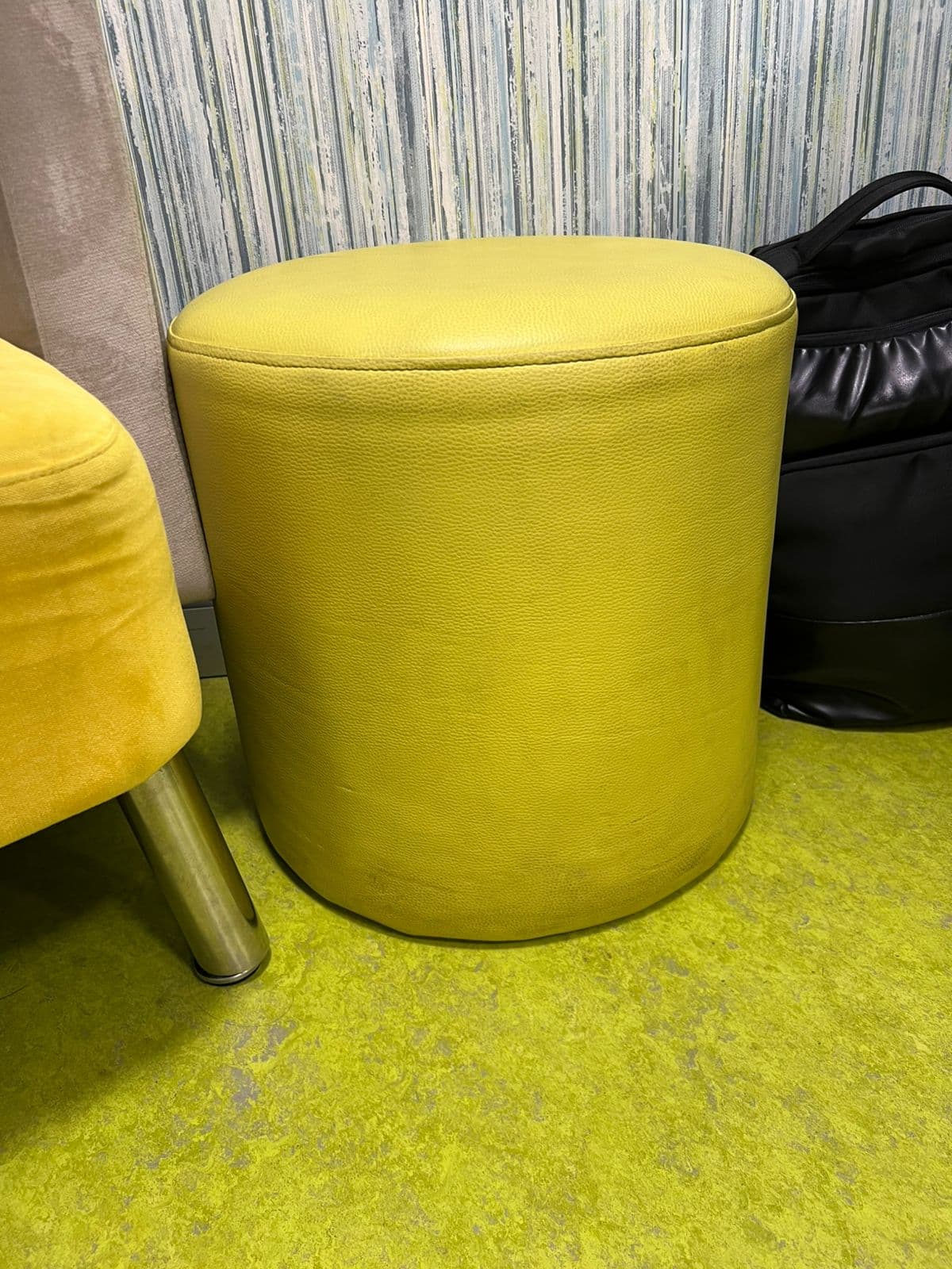 Custom Decors